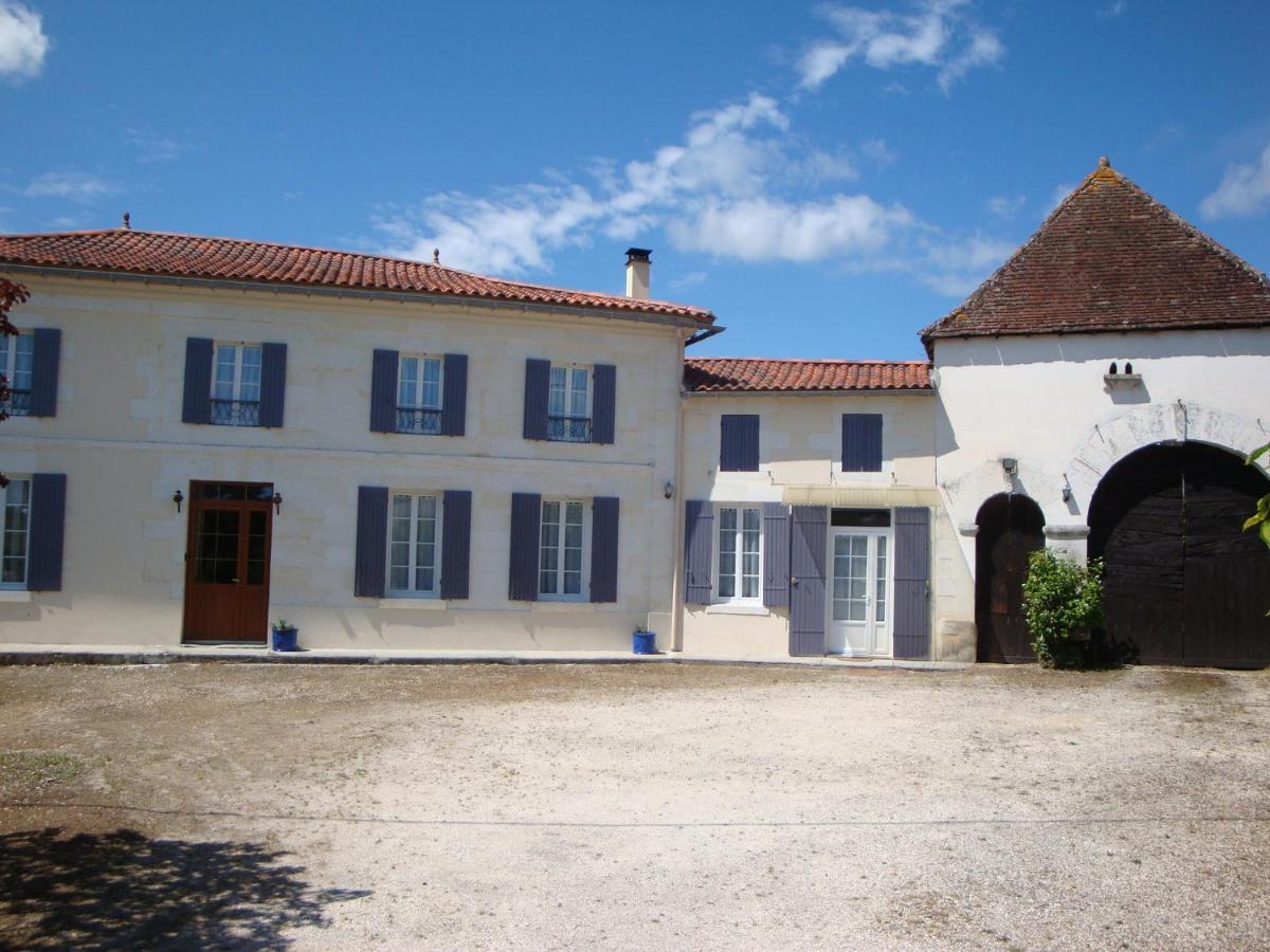 Suite Independante A La Campagne Saint-Aigulin Exterior photo